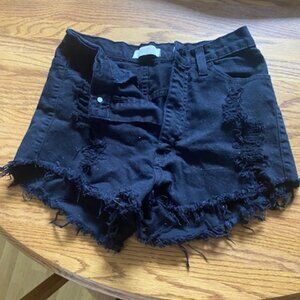 Vibrant distressed jean shorts black